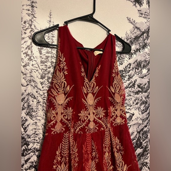 Stunning Altar’d State Formal Red and Gold Stitched V-Neck Dress - Picture 3 of 10